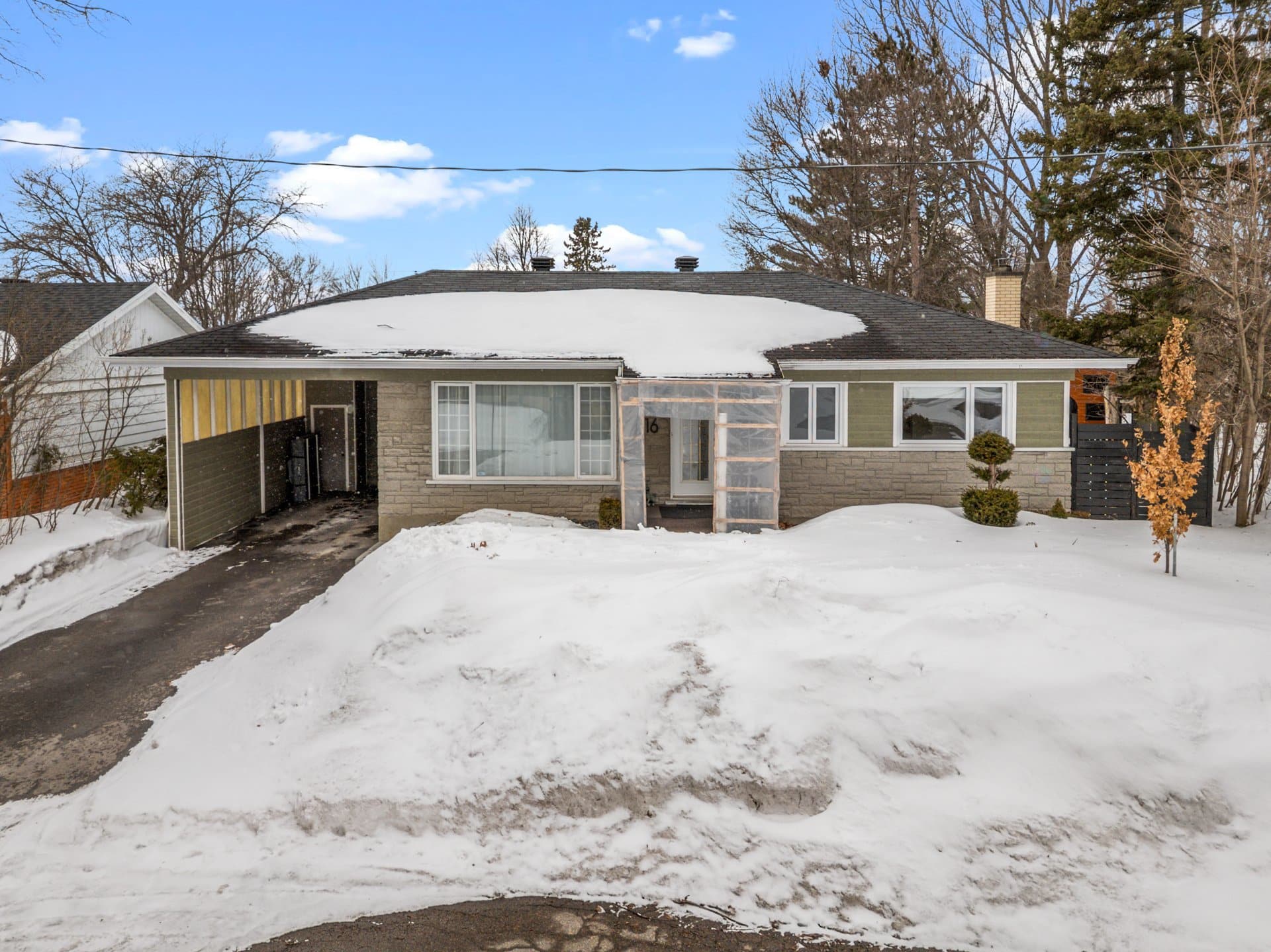 3216, Carré Bochart, Québec – 1